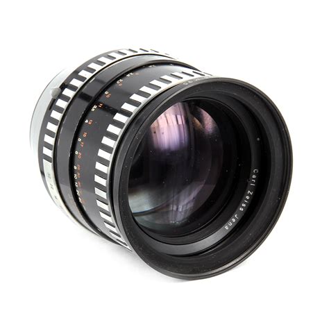 Cветосильный длиннофокусный объектив с мультипросветлением Carl Zeiss ...