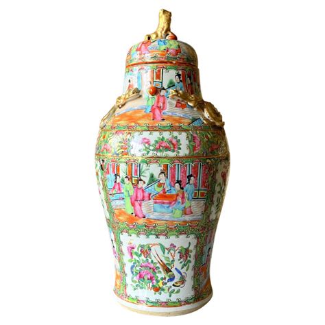 Grand Vase Potiche En Porcelaine De Canton C Antikeo