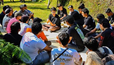 Nusabali Alam Ganjar Bangga Berjuang Bersama Sang Ayah