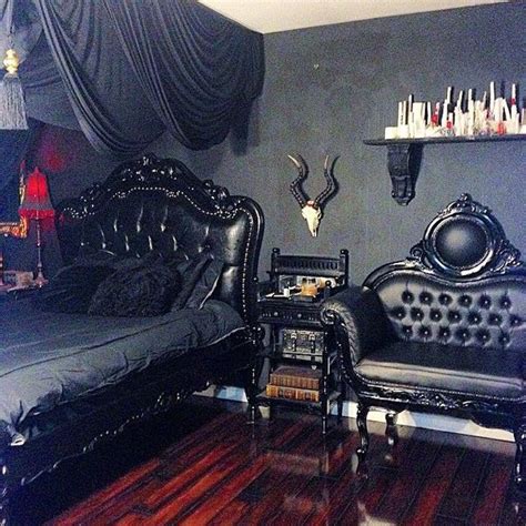 13 Dramatic Gothic Room Design Ideas Dark Home Decor Goth Home Decor