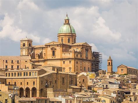 Piazza Armerina Cathedral in Piazza Armerina, Italy | Sygic Travel