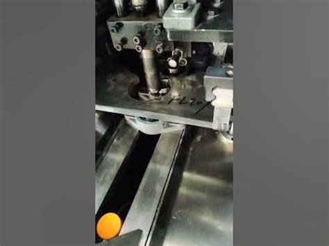 How To Assemble An Insert Ball Bearing UC207-20 Into Bearing Housing ...