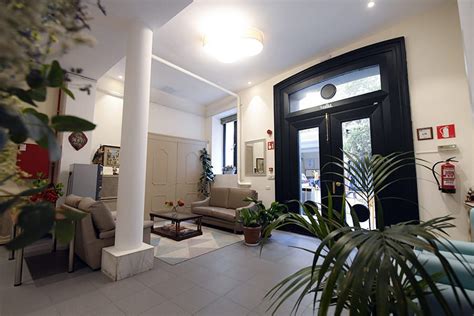 Residencias de ancianos en Madrid - Opiniones y Precio 2025 + ☎