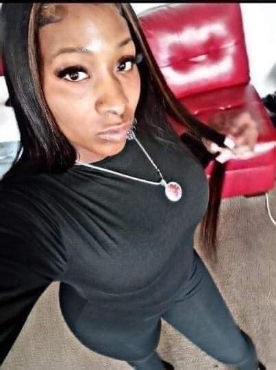 Hoes U Wanna Fuck ShesFreaky