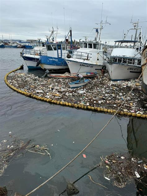 Retiran Alrededor De Toneladas De Residuos De La Biobarda Del Puente