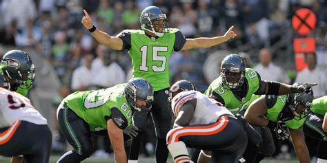 The Seahawks' Crazy Neon Uniforms Are Becoming The Norm In Sports - Business Insider