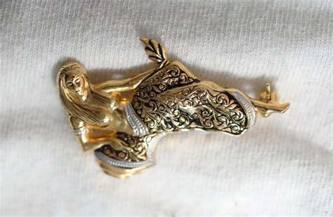 Extraordinary Damascene Nude Goddess Brooch Gem