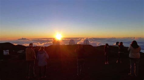 2017 Stargazing Calendar for Hawaii | Meteor showers + a Solar Eclipse