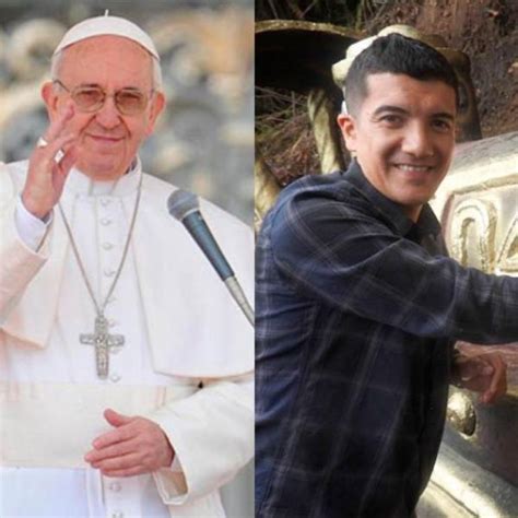 Richard Carapaz Es Bendecido Por El Papa Francisco