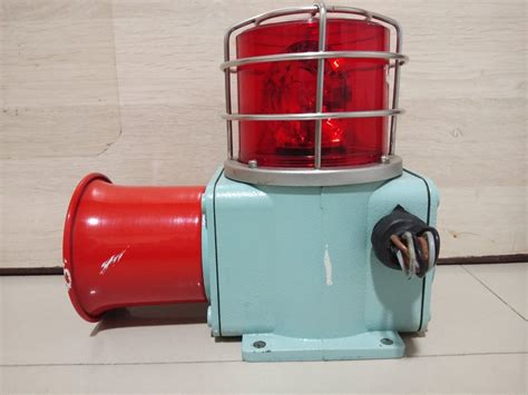 Aluminium Shdp Ws Qlight Revolving Warning Light And Electric Horn Red