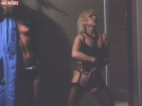 Unknown 1070 Nude Pics Page 1