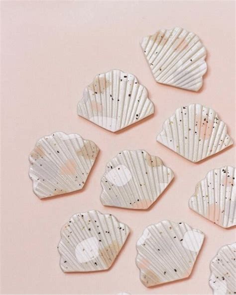 COLOR OF THE MONTH Nude Color Trend With Seashell White Full ITALIANBARK Di Elisabetta