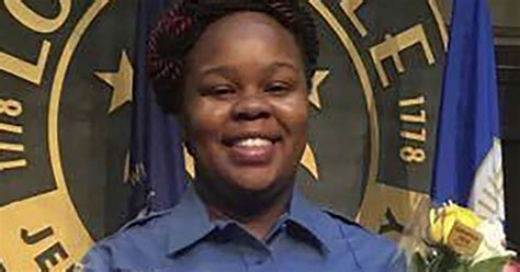 Feds Charge 4 Police Officers In Fatal Breonna Taylor Raid The