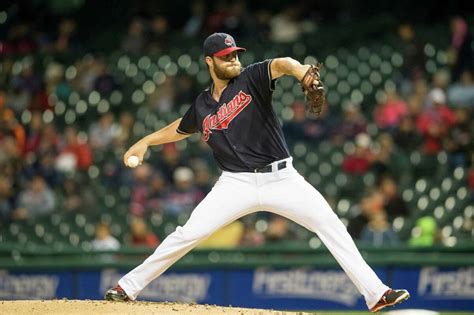 Seattle Mariners release pitcher Cody Anderson