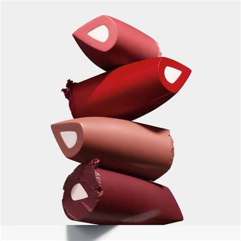Clinique Dramatically Different Lipstick Gr Blushing Nude