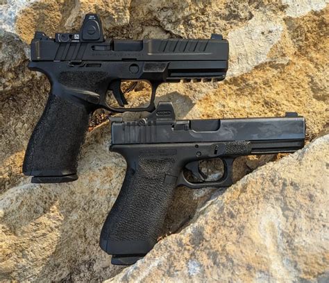 Glock 17 Vs Springfield Echelon A Fair Head To Head Matchup