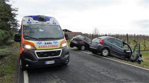 Incidente Oggi A Cotignola Ravenna Frontale Tra Auto Che Finiscono