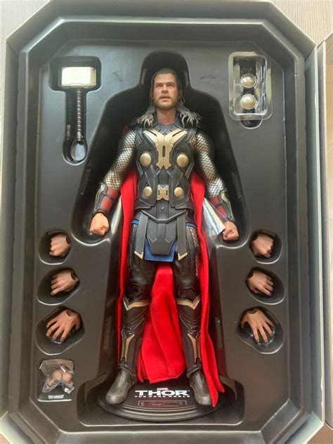 Hot toys The Dark World Thor 雷神 興趣及遊戲 玩具 遊戲類 Carousell