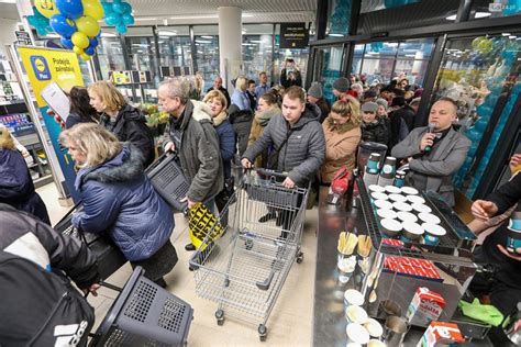 Nowy Lidl w Szczecinie Tłumy na otwarciu sklepu w Posejdonie zdjęcia