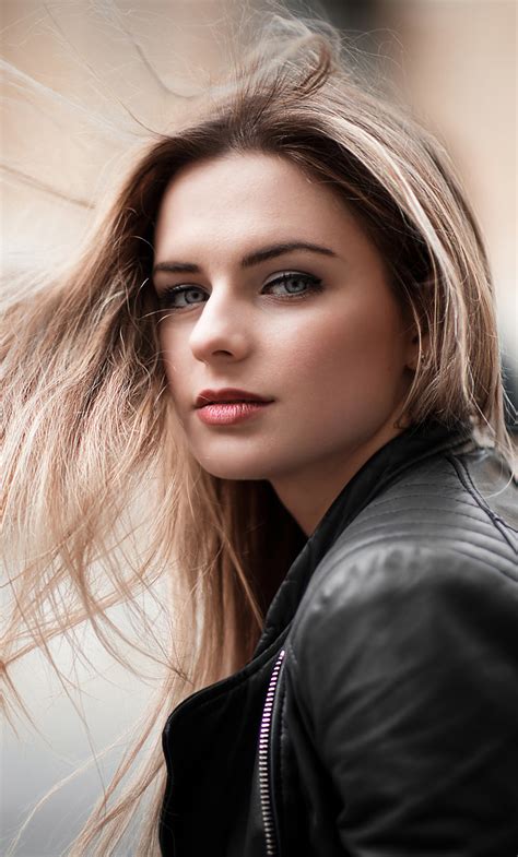 X Blonde Girl Hairs In Air Iphone Hd K Wallpapers Images Backgrounds Photos And