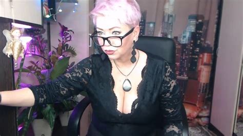 Dirty Dancing Of Luxurious Mature Whore Her Gaping Cunt