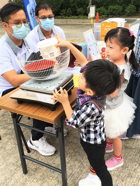 7 匡智 X 雀巢「5號pp塑膠回收試行計劃」於屋苑舉辦回收推廣日，提升居民的環保意識。 匡智會 Hong Chi