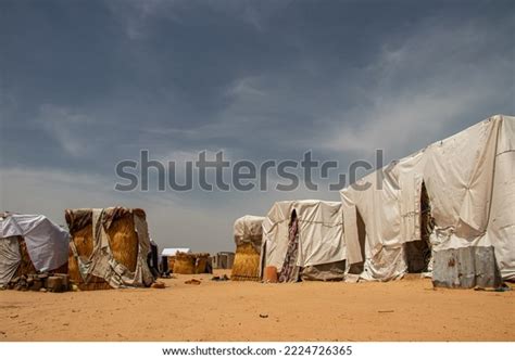 210 Refugee Camp Ethiopia Images, Stock Photos, 3D objects, & Vectors ...