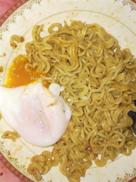 Indomie Goreng Dan Telur Rebus Indonesian Instant Fried Noodle And