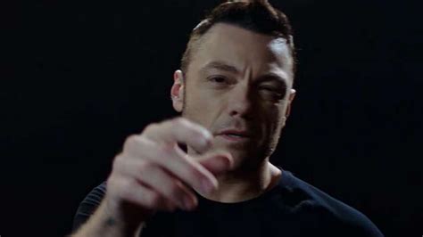 Tiziano Ferro La Vita Splendida Video E Significato