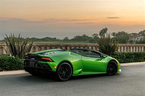 2020 Lamborghini Huracán Evo Spyder review: 2020 Lamborghini Huracán ...