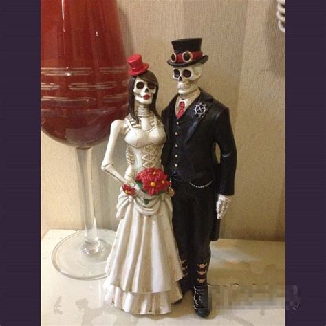 Steampunk Skeleton Bride And Groom Halloween Skull Halloween Ts Wedding Cake Toppers