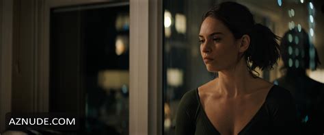 LILY JAMES Nude AZNude