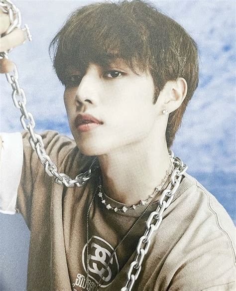 Pin By M S S On Kim Sunwoo Pretty People Chain Necklace Pretty