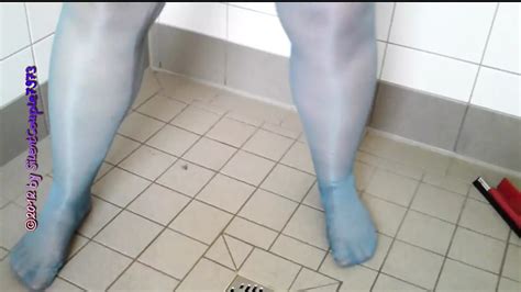 Hot Pissing In Fsh For A Fan Amateur Amateur Porn Feat SilentCouple7973 By FapHouse XHamster