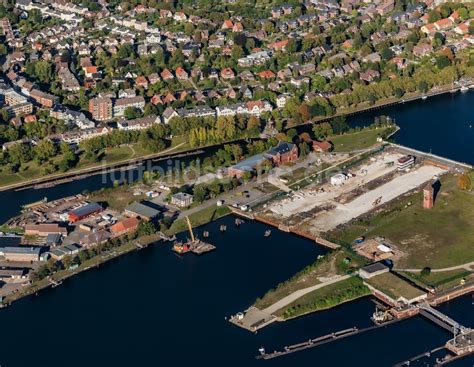 Kiel Von Oben Neubau Der Schleusenanlagen Am Ufer Der Wasserstra E