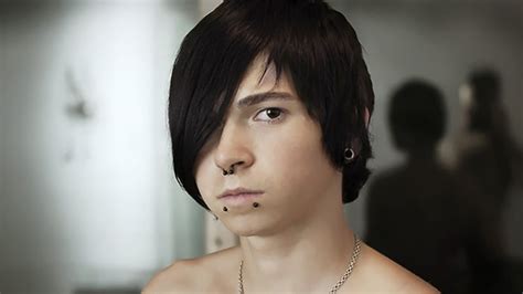 20 Coolest Emo Hairstyles for Guys in 2023 - The Trend Spotter