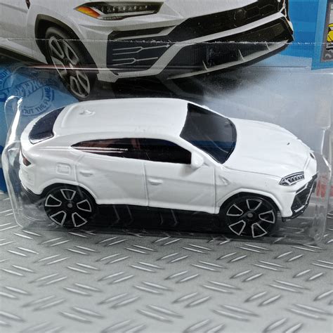 Hot Wheels Lamborghini Urus Rare Collectible Miniature Model Scale