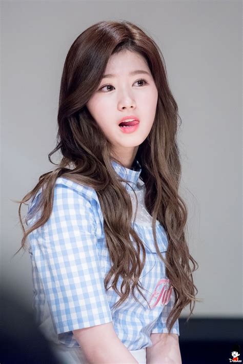 Sana 사나 Sana Minatozaki Sana Cute Garotas Fofas