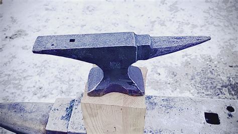 Hand forged anvil – Front Step Forge