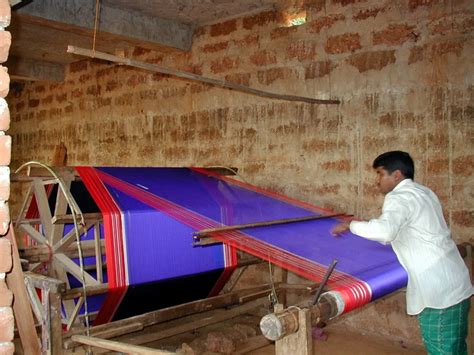 5 Entrepreneurs Successfully Reviving Ancient Indian Weaving Traditions