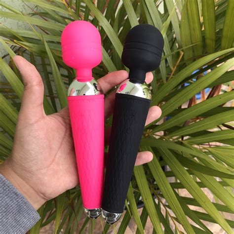 Vibrador Varinha Mágica Recarregável Potente 10 Velocidades E