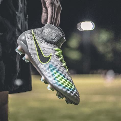 Unstoppable Playmaking Made For The Game S Best The New Nikefootball