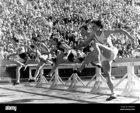 80 Meter Hurdles Hi Res Stock Photography And Images Alamy