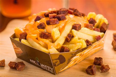 Hamburgueria Distribuir Batata Frita Cheddar E Bacon De Gra A Em