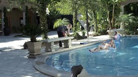 Naked Leilani Sarelle In For The Love Of Money