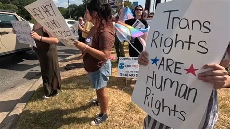 Lgbtq Policies In Texas Conroe Isd Board Meeting Turns Chaotic During