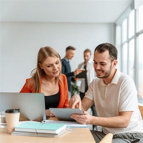 How to Measure Employee Performance? Best Tools & Methods 