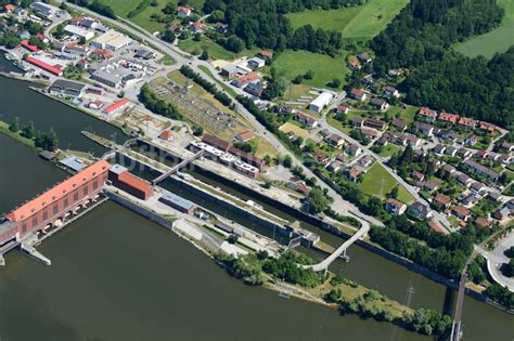 Luftaufnahme Passau Schleusenanlagen Am Ufer Der Wasserstra E Der