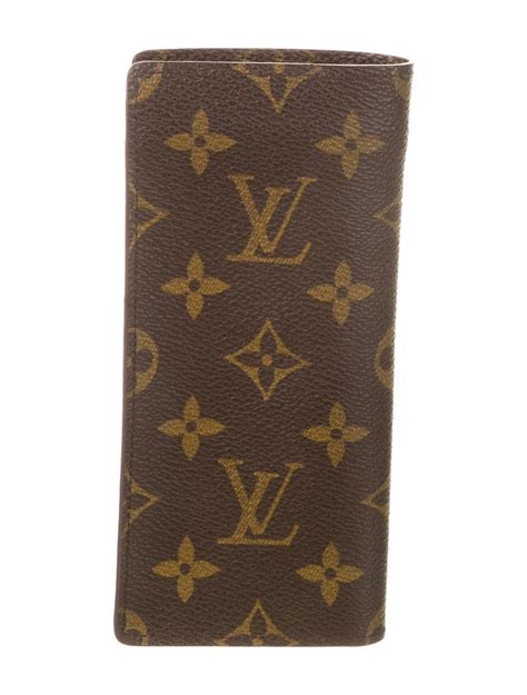 Louis Vuitton Monogram Sunglass Case Brown Lou880445 The Realreal