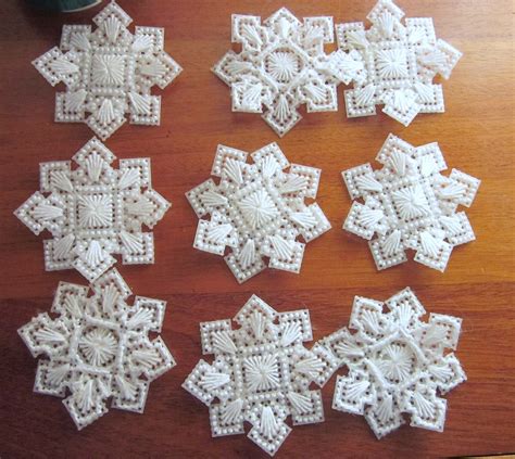 Vintage D Snowflake Ornament Set Of Plastic Canvas And Yarn